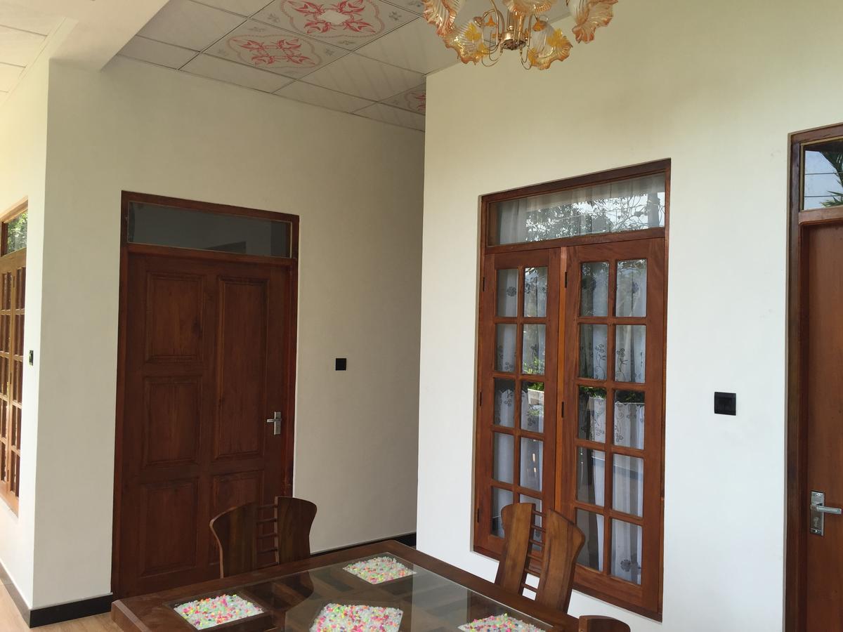 Adhi'S Place Элла Экстерьер фото